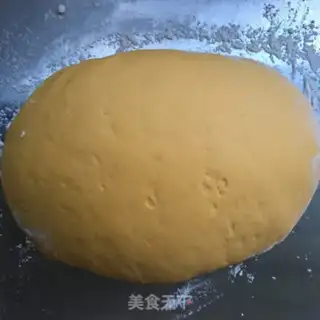 Make Handmade pumpkin buns step 2
