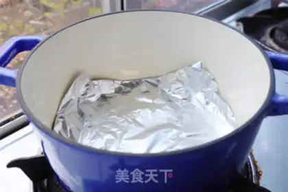 Make Iron pot roasted potatoes step 2