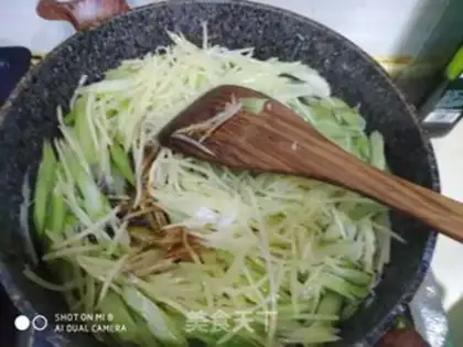 Make Celery with potatoes step 6