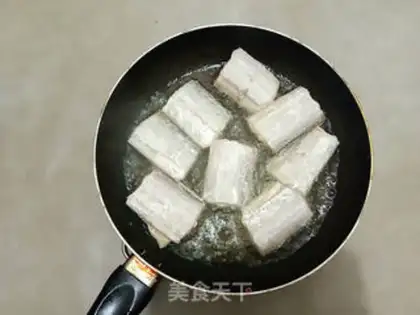 Make Jell-O fish step 3