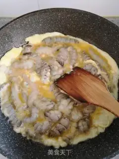 Make Shrimp fried eggs step 3