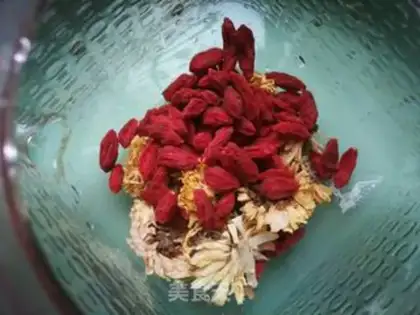 Make Pyramid tea step 1