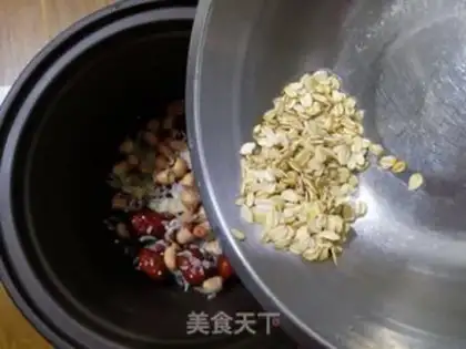 Make Peanut greasy rice step 3