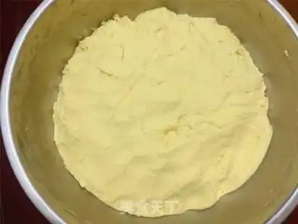 Make Sticky bean buns step 4