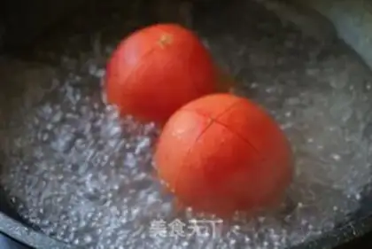 Make Tomato egg noodles step 1