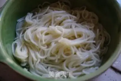Make Tomato egg noodles step 6