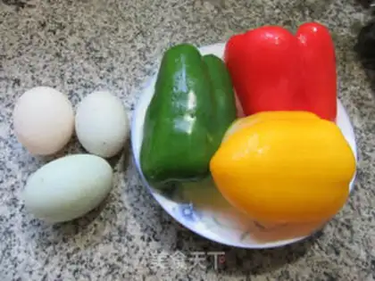 Make Pepper fried duck eggs step 0