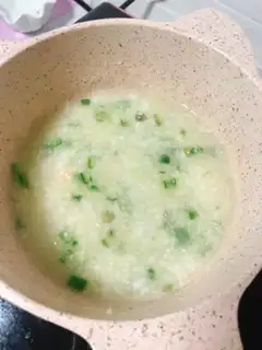 Make Autumn shrimp congee step 6