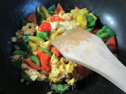 Make Pepper fried duck eggs step 8