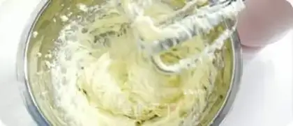 Make Mango coconut mousse step 1