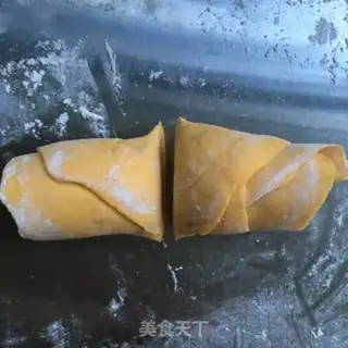 Make Pumpkin roses step 5
