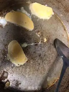 Make Duck egg fried head step 3