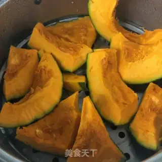 Make Golden pancake step 0