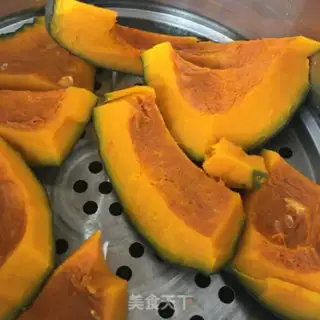 Make Golden pancake step 1