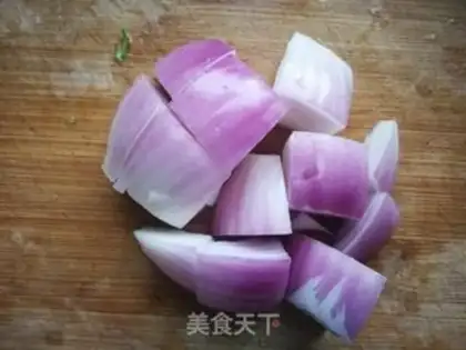 Make An onion moustache step 1