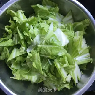 Make Shrimp cabbage tofu soup step 3