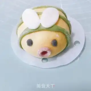 Make Bee cartoon step 10
