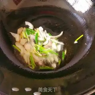 Make Onion noodles step 2