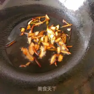 Make Onion noodles step 3