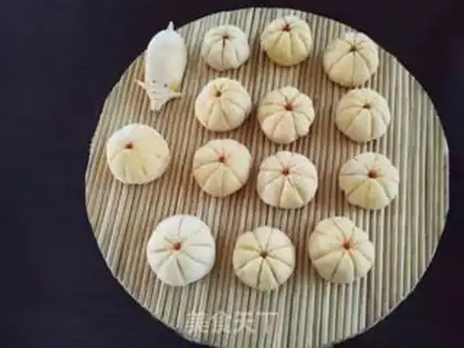 Make Pumpkin melon bag step 15