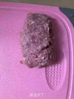Make Meat and garlic step 1