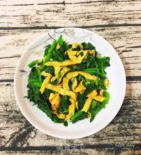 Make Eggskin spinach step 8