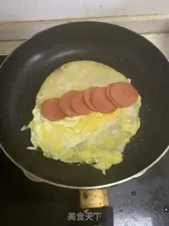 Make Hand grab cake step 2