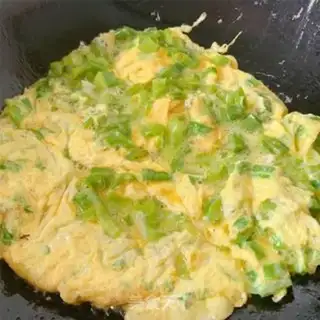 Make Onion fried eggs step 5