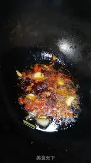 Make The duck-legged bamboo stew step 4
