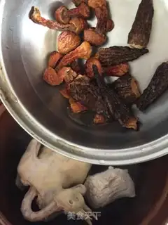 Make Old Dove Biscuit soup step 5
