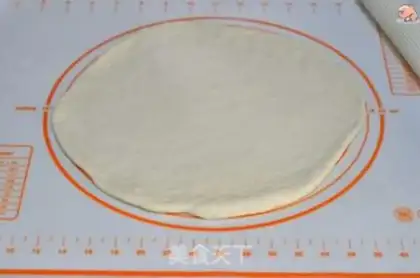 Make Chicken pizza with shrimp step 4