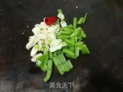 Make Chicken pizza with shrimp step 5