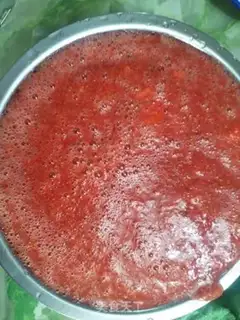 Make Strawberry jam step 2