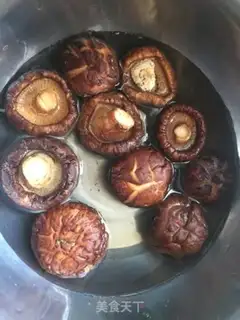 Make And the mushroom chicken step 1