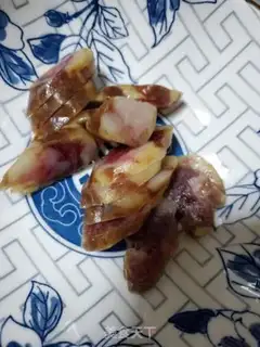 Make Onion fried sausage step 0