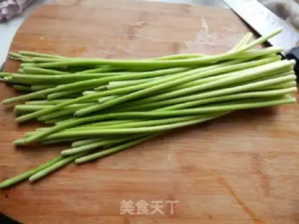 Make Garlic fried eggs step 0
