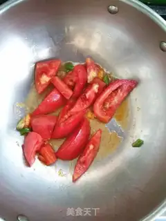 Make Tomato egg soup step 1