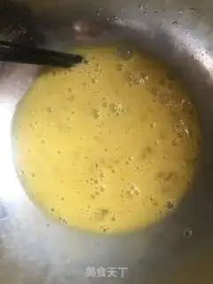 Make Black-mule fragrance egg soup step 1