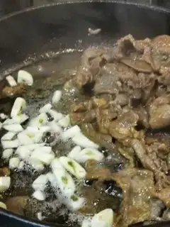 Make Garlic meat step 5
