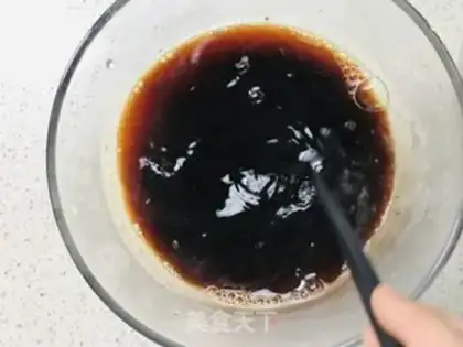 Make A red sugar nut step 3