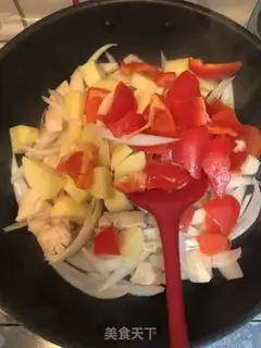 Make Curry potato chicken step 4