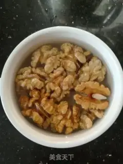 Make walnut stew step 0