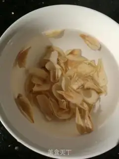Make walnut stew step 1