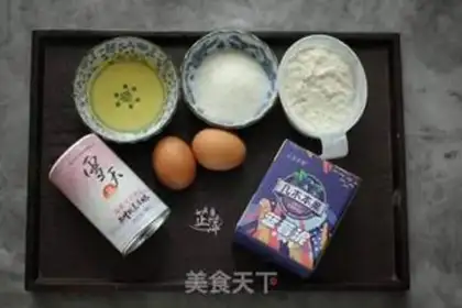 Make Blueberry rolls step 0