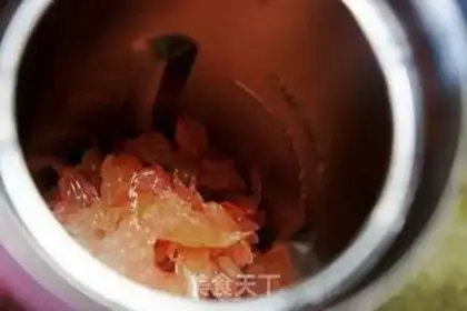 Make A grapefruit shake step 3