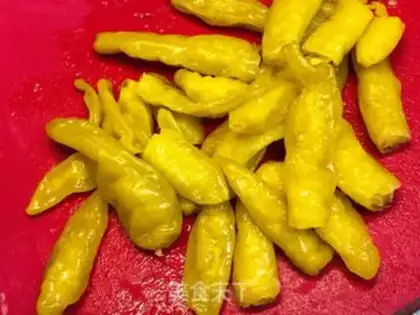Make Soy pepperfish head step 1
