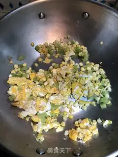 Make Vegetable beef egg fried rice step 1