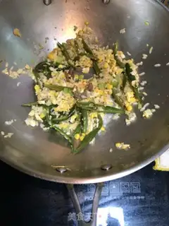 Make Vegetable beef egg fried rice step 2