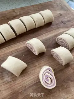 Make Chip rolls step 7