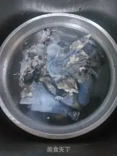 Make Monkey-head mushroom urchin soup step 2